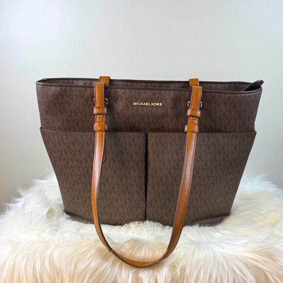 Michael Kors Bedford Tote Bag - Picture 1 of 13